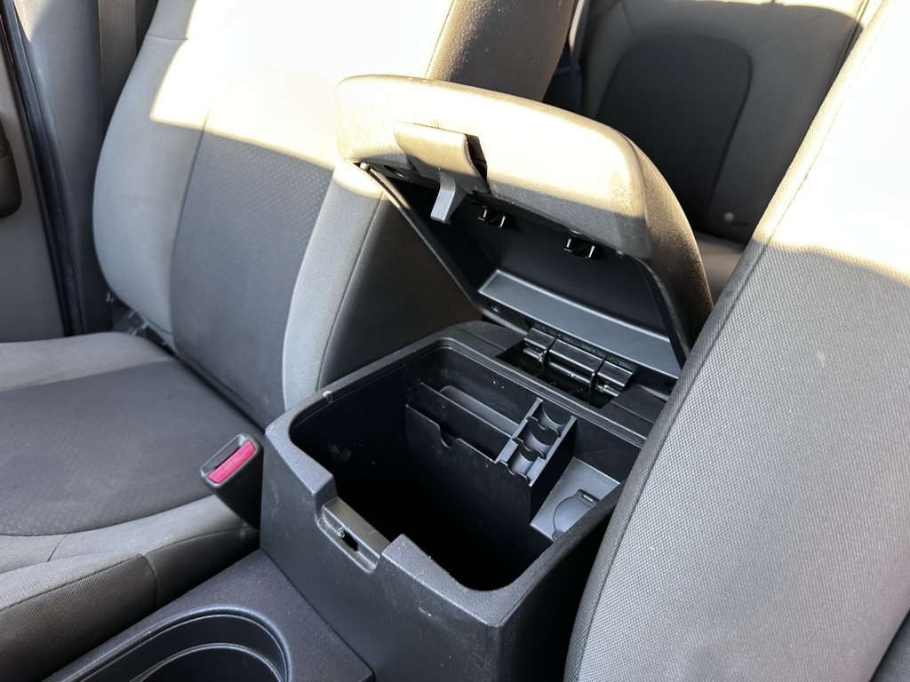 Nissan Xterra 4WD 4dr Auto S 2012