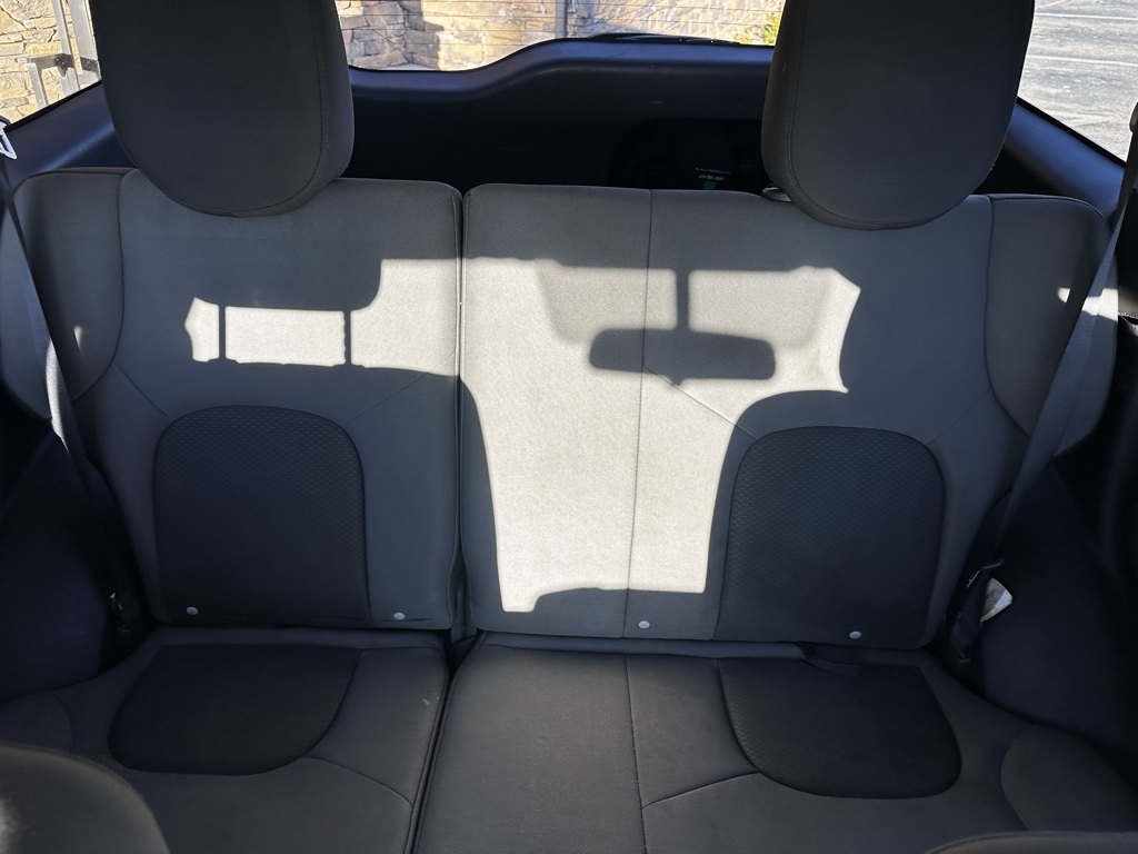 Nissan Xterra 4WD 4dr Auto S 2012