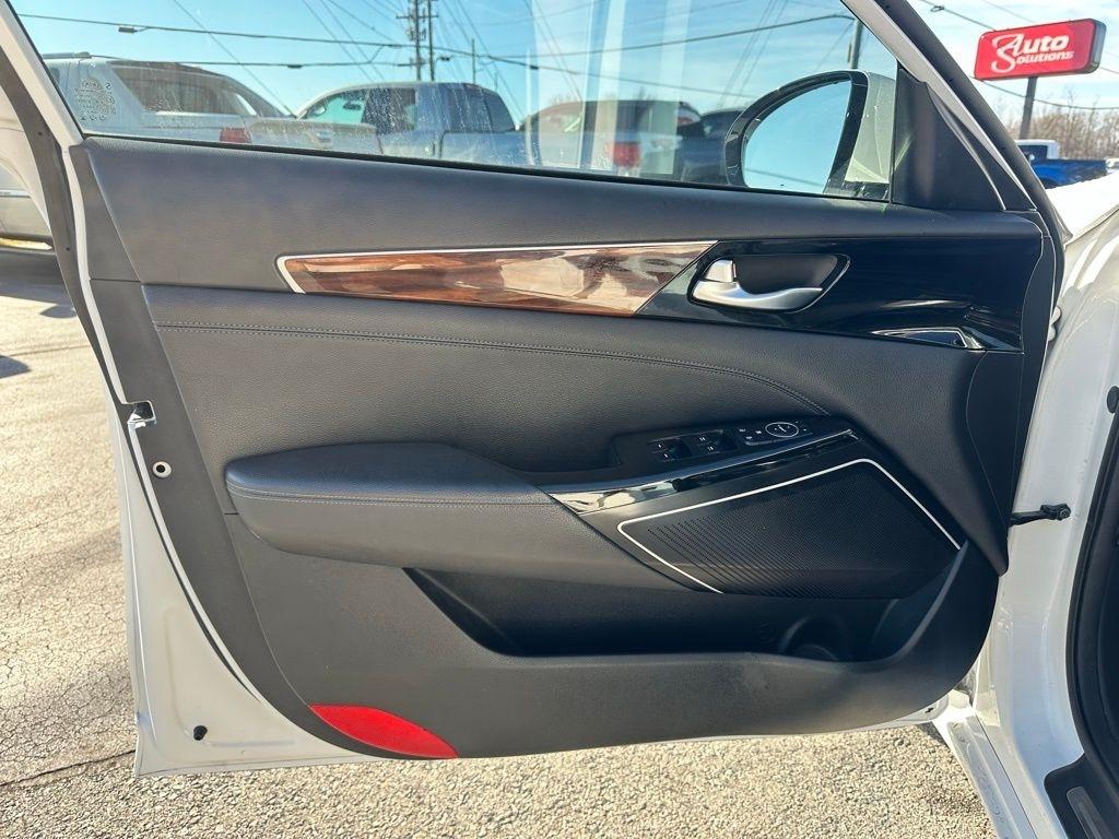 Kia Cadenza Premium Sedan 2017