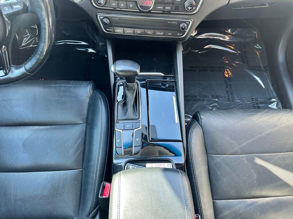 Kia Cadenza Premium Sedan 2017