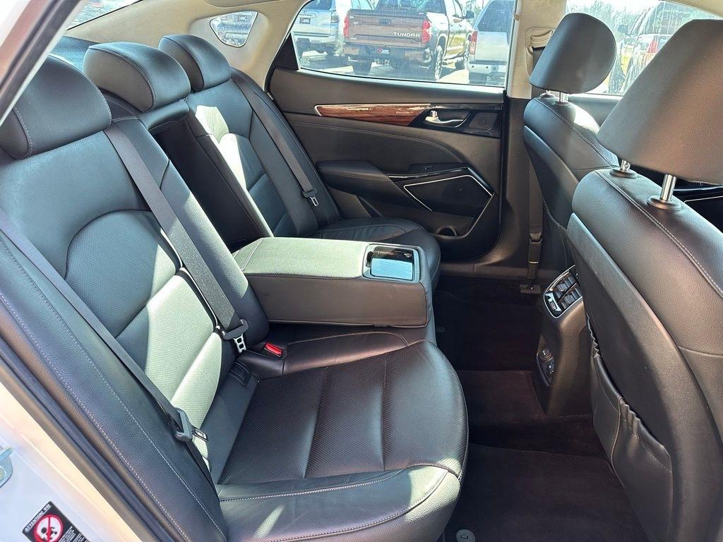 Kia Cadenza Premium Sedan 2017