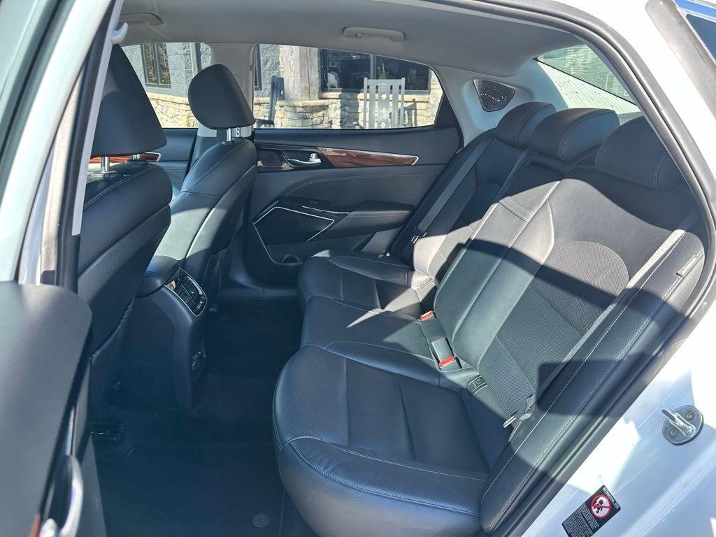 Kia Cadenza Premium Sedan 2017