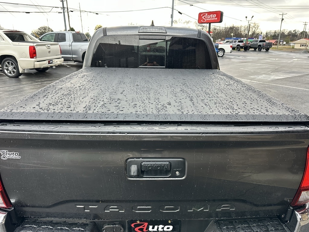 Toyota Tacoma TRD Off Road Double Cab 5' Bed V6 4x4 MT (Natl) 2018