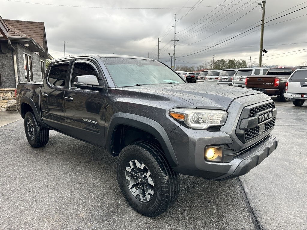 Toyota Tacoma TRD Off Road Double Cab 5' Bed V6 4x4 MT (Natl) 2018