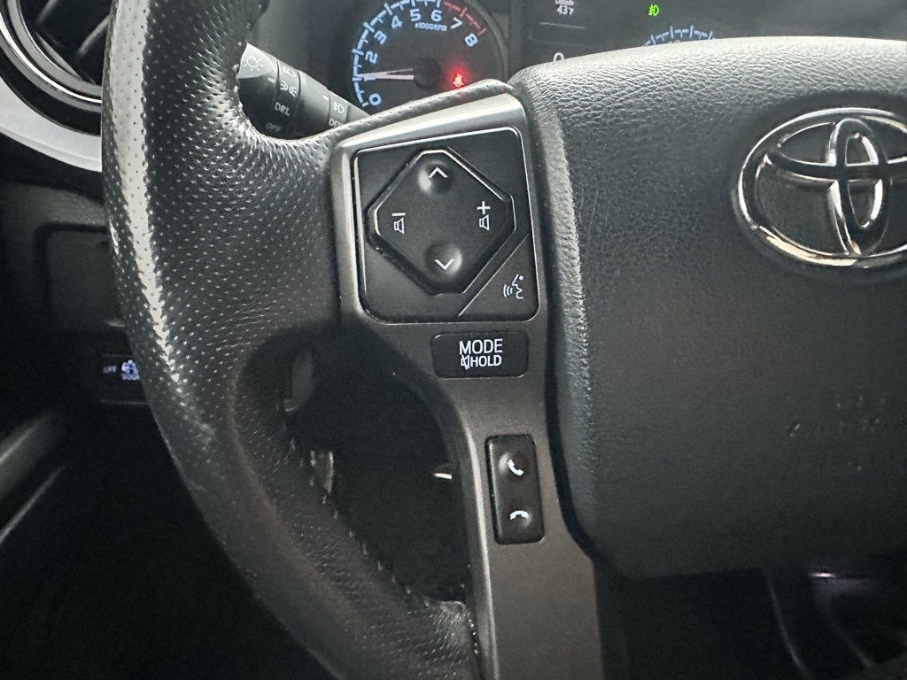 Toyota Tacoma TRD Off Road Double Cab 5' Bed V6 4x4 MT (Natl) 2018