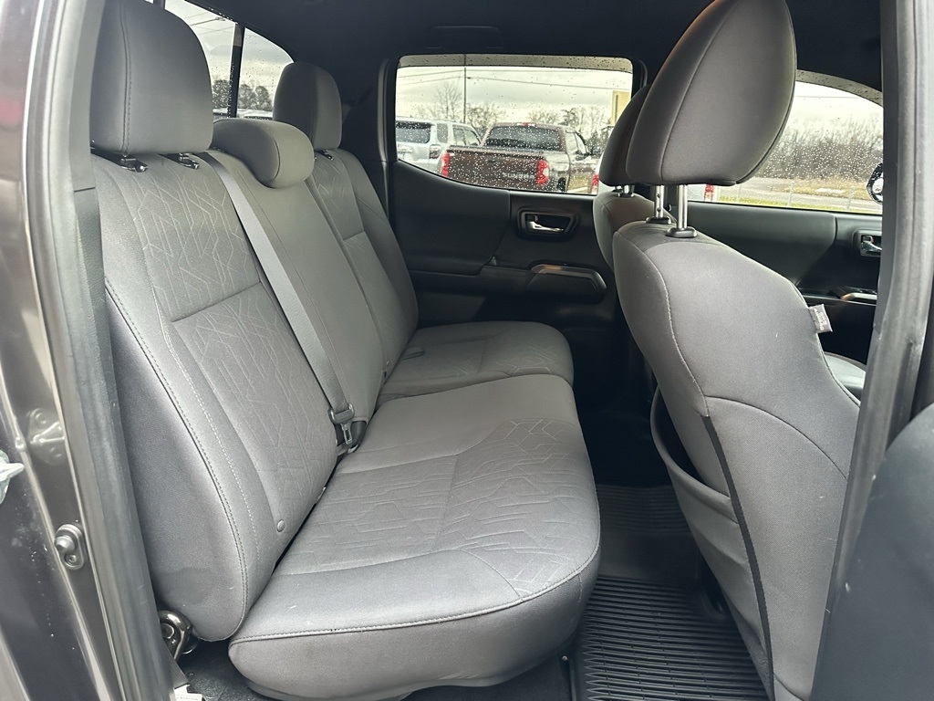 Toyota Tacoma TRD Off Road Double Cab 5' Bed V6 4x4 MT (Natl) 2018