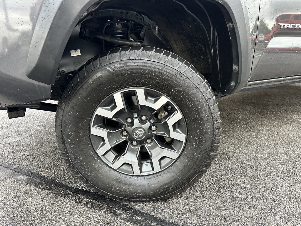 Toyota Tacoma TRD Off Road Double Cab 5' Bed V6 4x4 MT (Natl) 2018