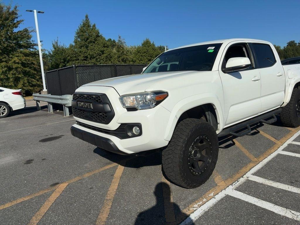 Toyota Tacoma 2WD TRD Off Road Double Cab 5' Bed V6 AT (Natl) 2019