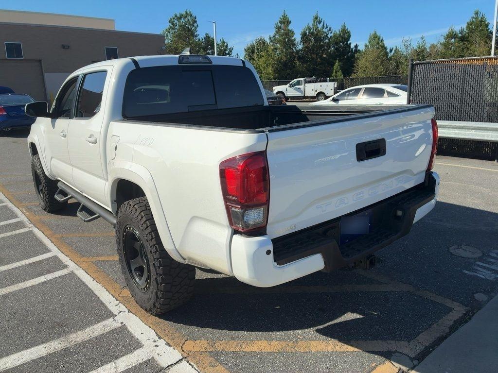 Toyota Tacoma 2WD TRD Off Road Double Cab 5' Bed V6 AT (Natl) 2019