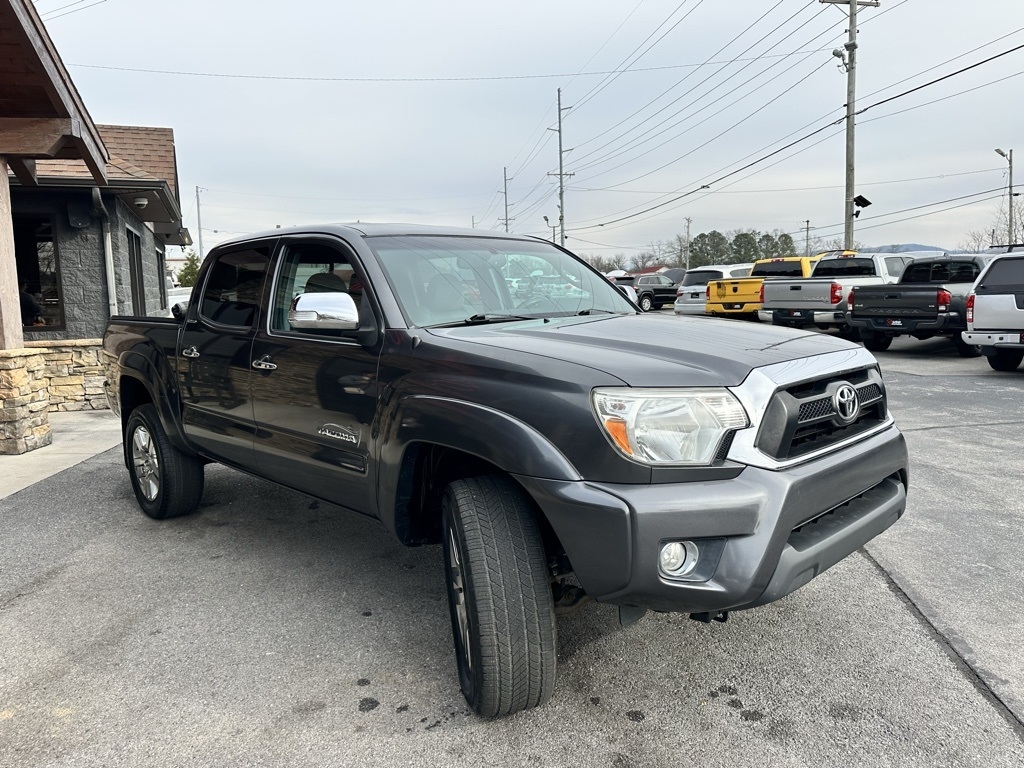 Toyota Tacoma 4WD Double Cab V6 MT (Natl) 2014