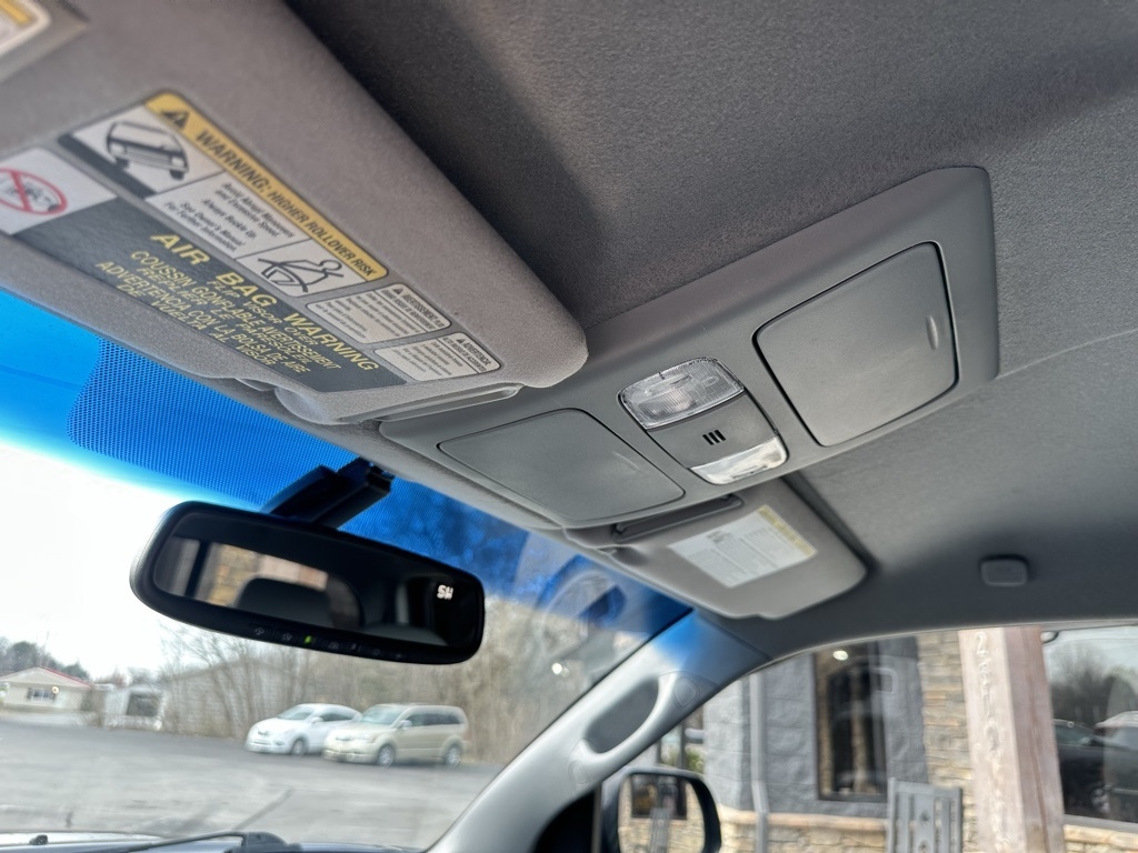 Toyota Tacoma 4WD Double Cab V6 MT (Natl) 2014