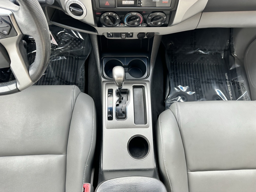 Toyota Tacoma 4WD Double Cab V6 MT (Natl) 2014