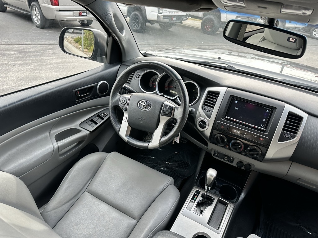 Toyota Tacoma 4WD Double Cab V6 MT (Natl) 2014