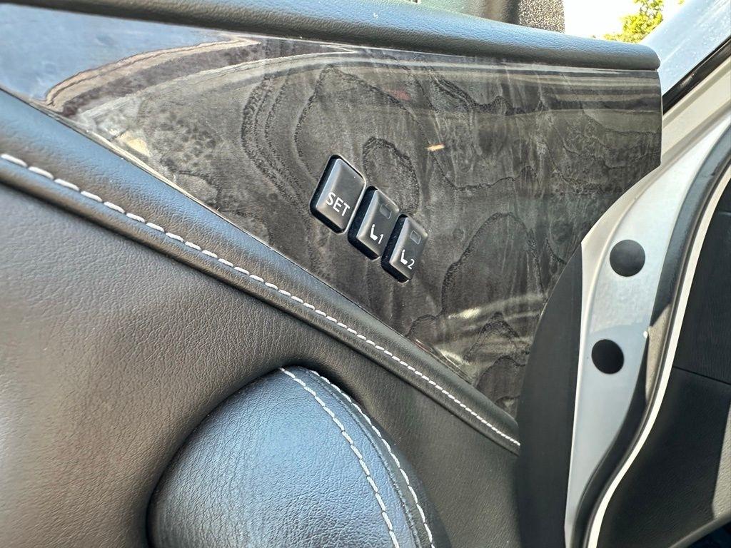 Infiniti QX80 LUXE AWD 2021