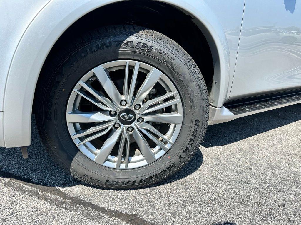 Infiniti QX80 LUXE AWD 2021