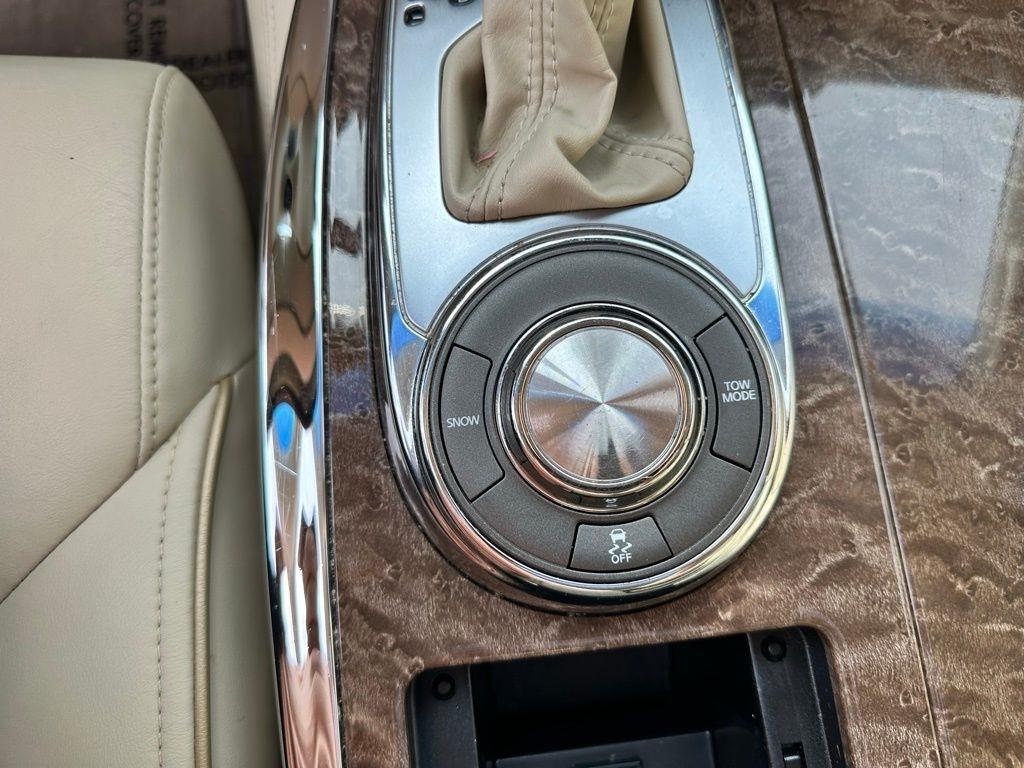 Infiniti QX80 2WD 4dr 2016