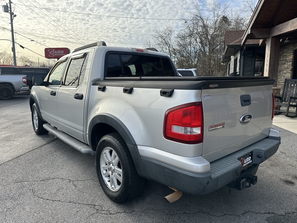 Ford Explorer Sport Trac RWD 4dr XLT 2010