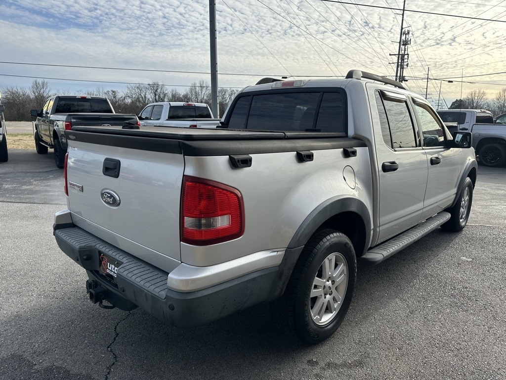 Ford Explorer Sport Trac RWD 4dr XLT 2010