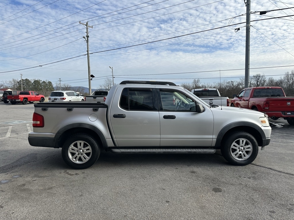 Ford Explorer Sport Trac RWD 4dr XLT 2010