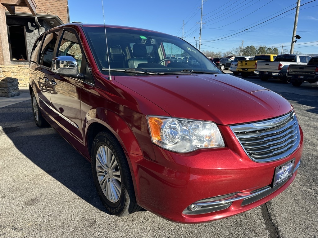 Chrysler Town & Country 4dr Wgn Touring-L 2015
