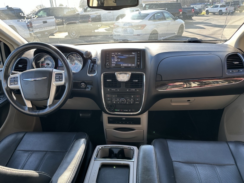 Chrysler Town & Country 4dr Wgn Touring-L 2015