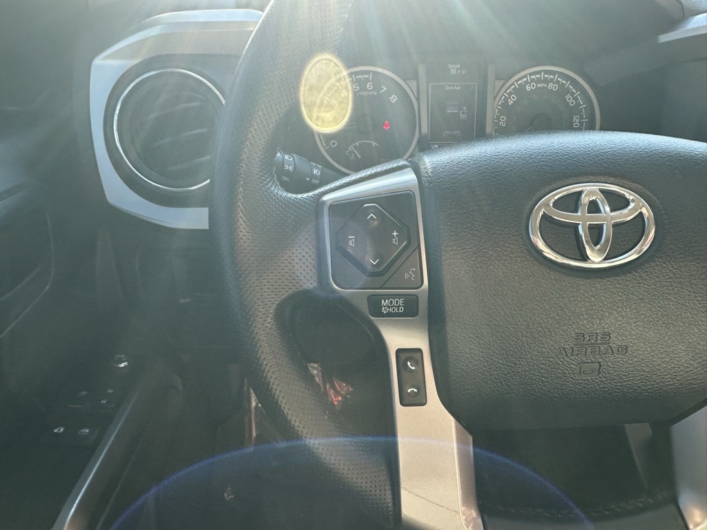 Toyota Tacoma 4WD Access Cab V6 AT TRD Off Road (Natl) 2016