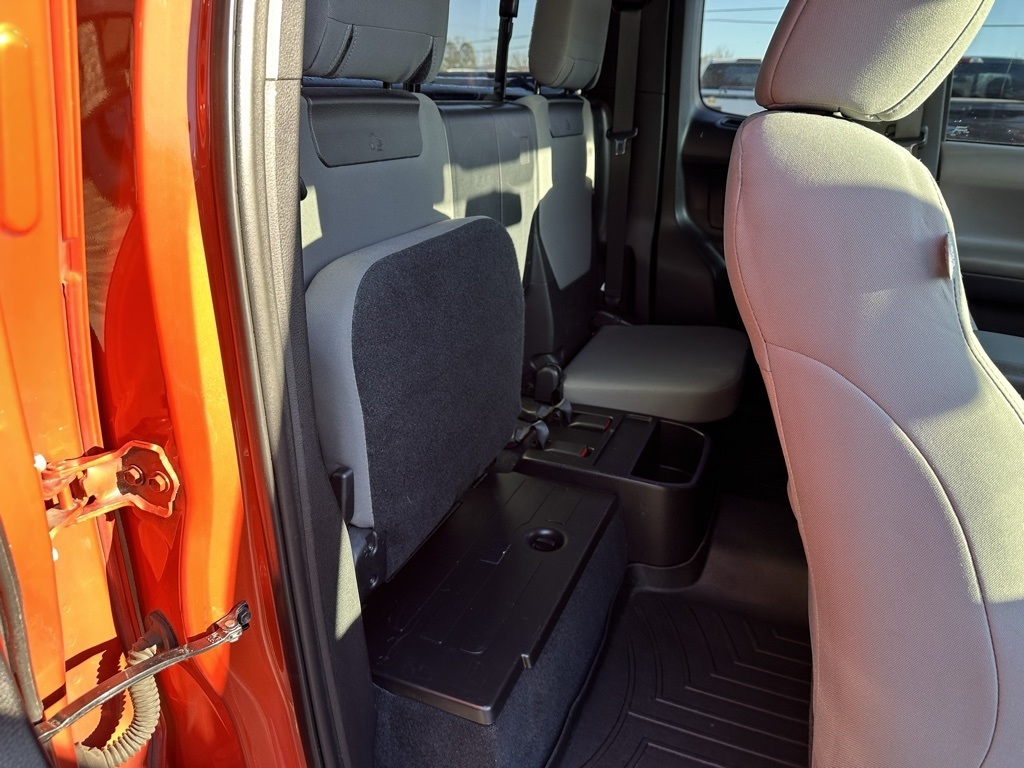 Toyota Tacoma 4WD Access Cab V6 AT TRD Off Road (Natl) 2016