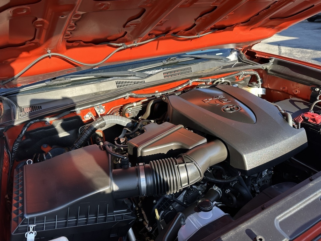 Toyota Tacoma 4WD Access Cab V6 AT TRD Off Road (Natl) 2016