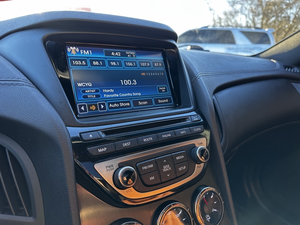 Hyundai Genesis Coupe 2dr V6 3.8L Auto Grand Touring w/Tan Lth 2013