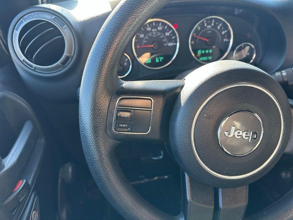 Jeep Wrangler Unlimited 4WD 4dr Sport 2013