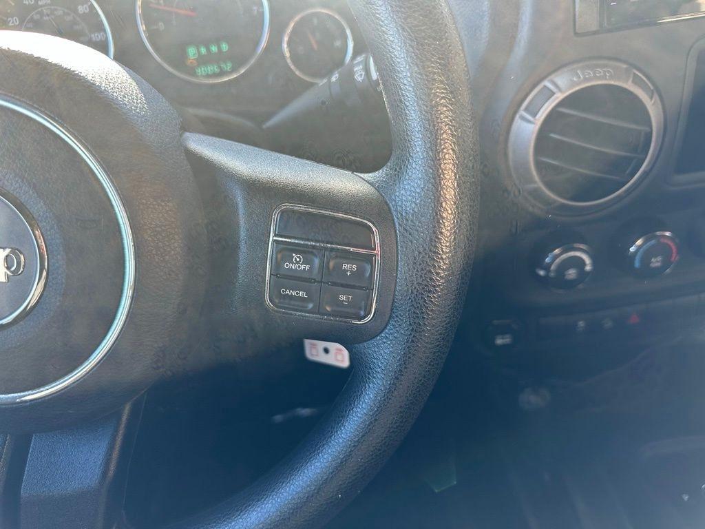 Jeep Wrangler Unlimited 4WD 4dr Sport 2013