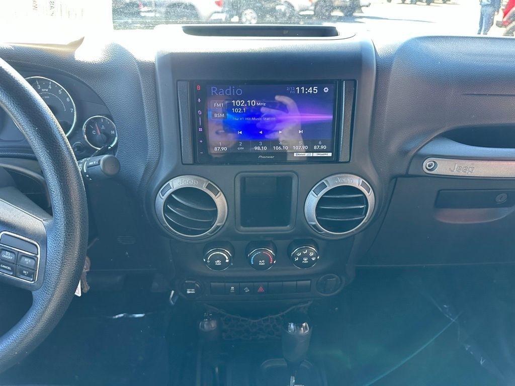 Jeep Wrangler Unlimited 4WD 4dr Sport 2013