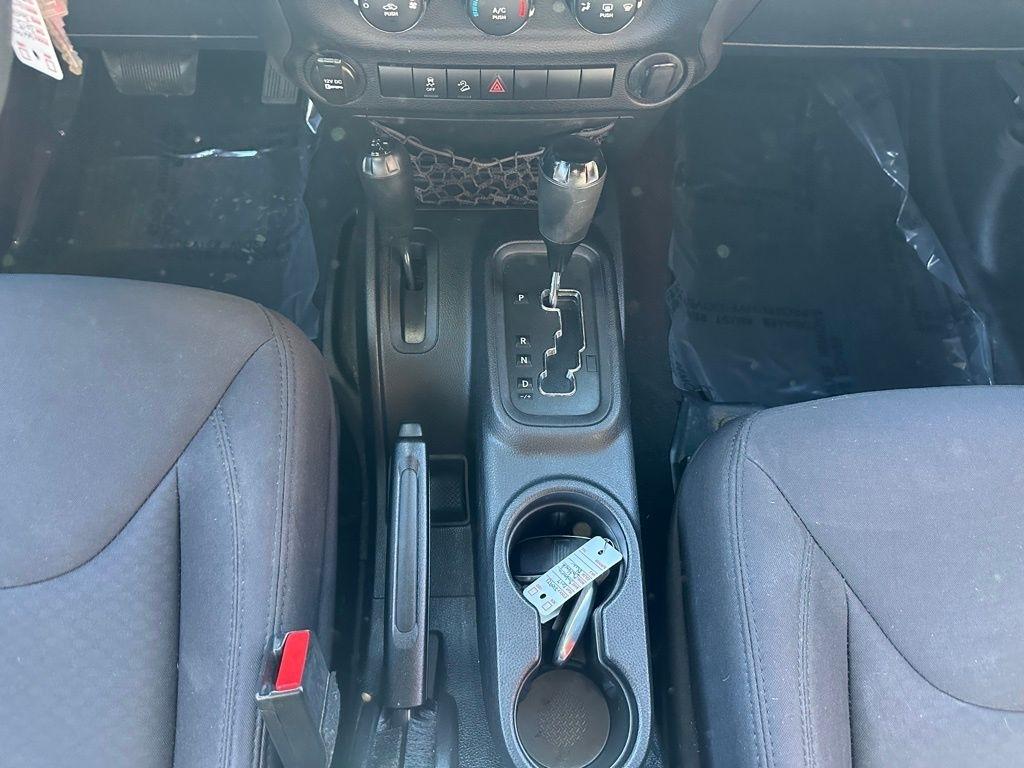 Jeep Wrangler Unlimited 4WD 4dr Sport 2013