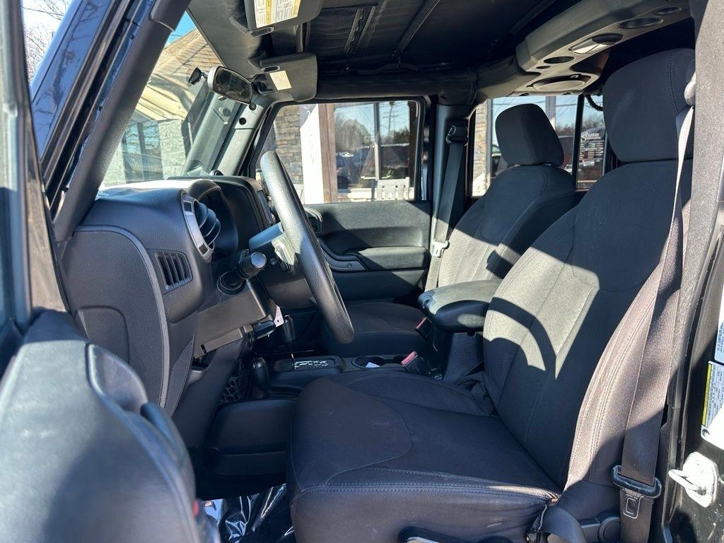 Jeep Wrangler Unlimited 4WD 4dr Sport 2013