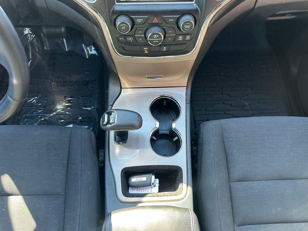 Jeep Grand Cherokee RWD 4dr Laredo 2015