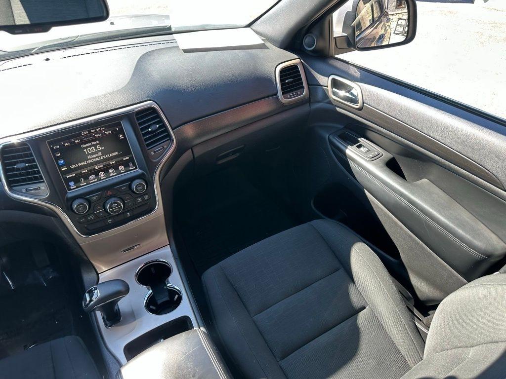 Jeep Grand Cherokee RWD 4dr Laredo 2015