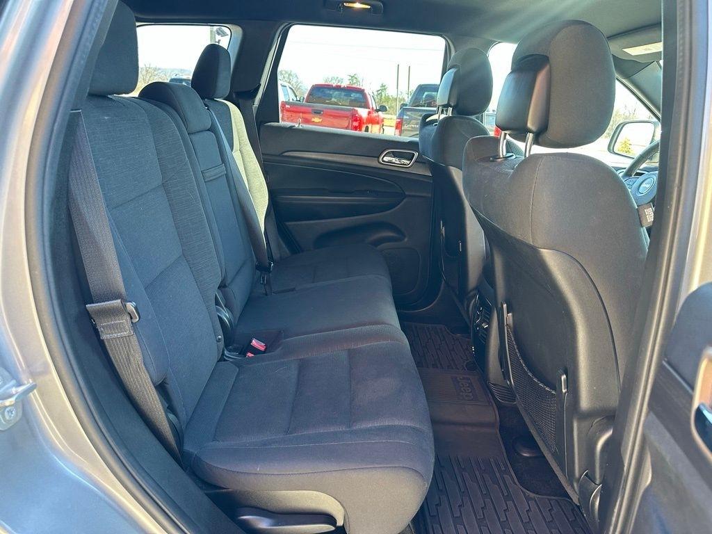 Jeep Grand Cherokee RWD 4dr Laredo 2015