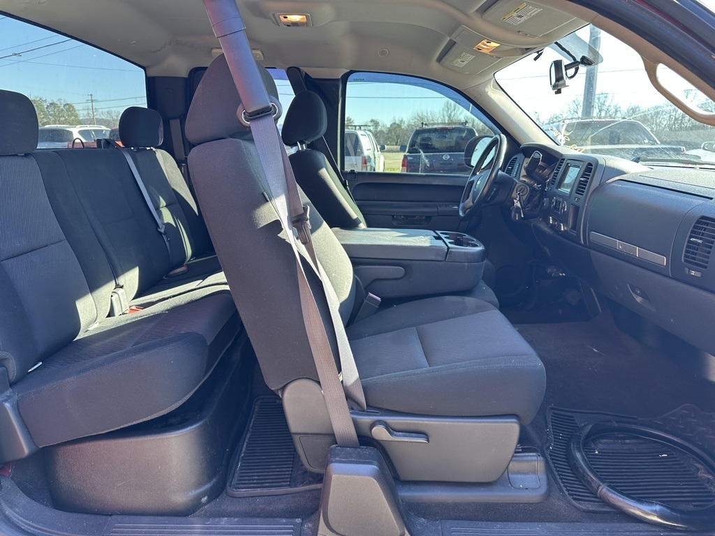 Chevrolet Silverado 1500 4WD Ext Cab 143.5" LT 2013