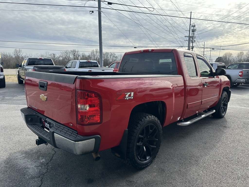 Chevrolet Silverado 1500 4WD Ext Cab 143.5" LT 2013