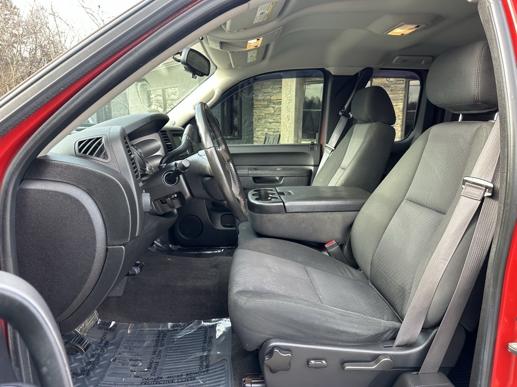 Chevrolet Silverado 1500 4WD Ext Cab 143.5" LT 2013