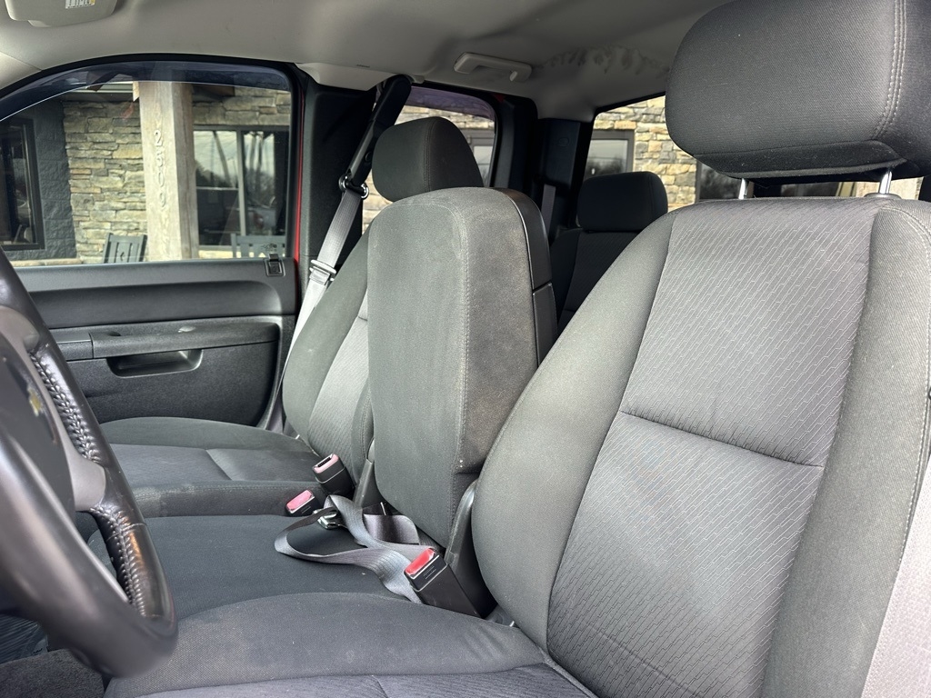 Chevrolet Silverado 1500 4WD Ext Cab 143.5" LT 2013