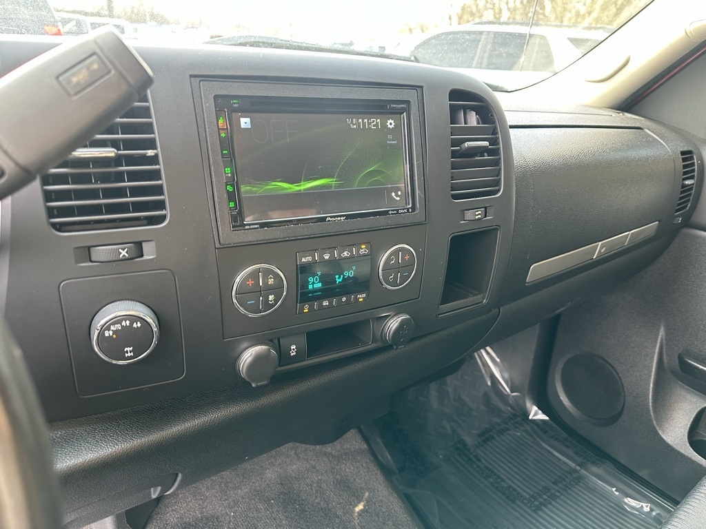 Chevrolet Silverado 1500 4WD Ext Cab 143.5" LT 2013