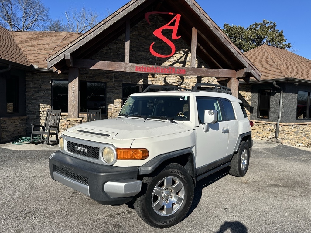 Toyota FJ Cruiser RWD 4dr Auto (Natl) 2010