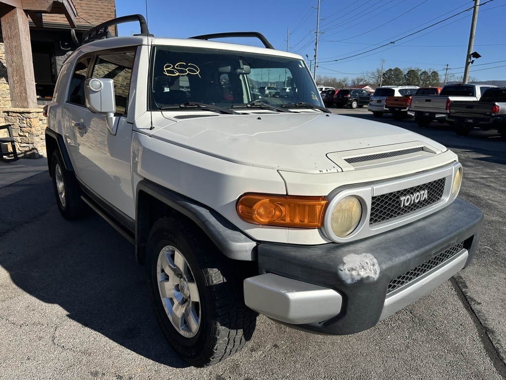 Toyota FJ Cruiser RWD 4dr Auto (Natl) 2010