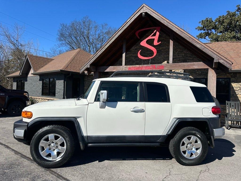 Toyota FJ Cruiser RWD 4dr Auto (Natl) 2010