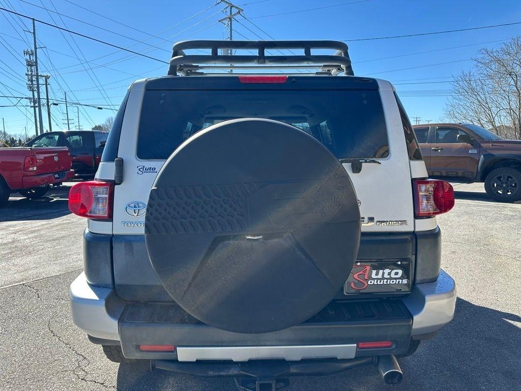 Toyota FJ Cruiser RWD 4dr Auto (Natl) 2010