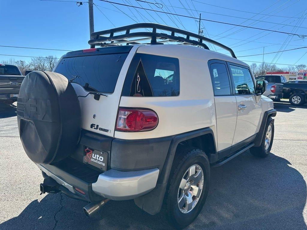 Toyota FJ Cruiser RWD 4dr Auto (Natl) 2010