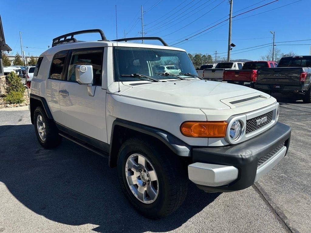 Toyota FJ Cruiser RWD 4dr Auto (Natl) 2010