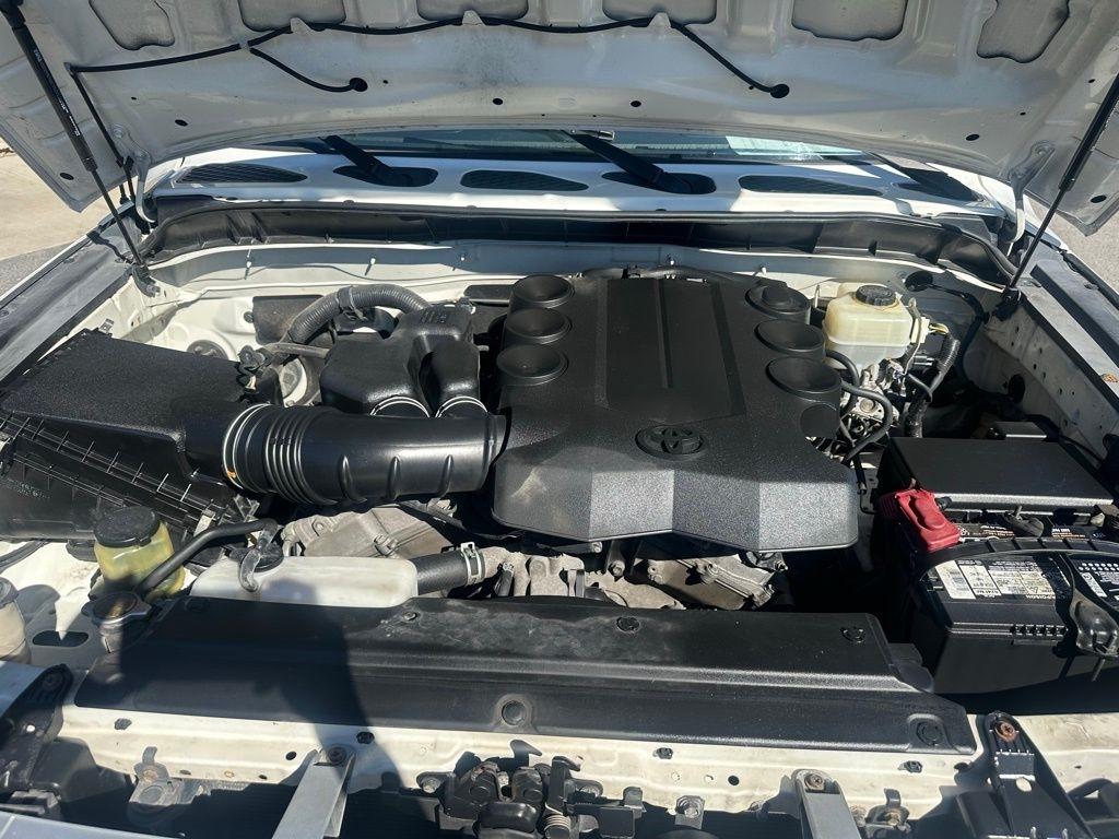 Toyota FJ Cruiser RWD 4dr Auto (Natl) 2010