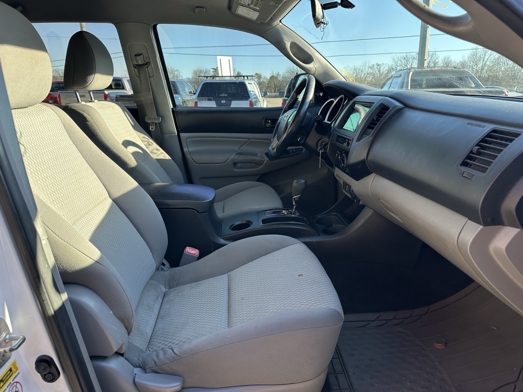 Toyota Tacoma 2WD Double Cab V6 AT PreRunner (Natl) 2013